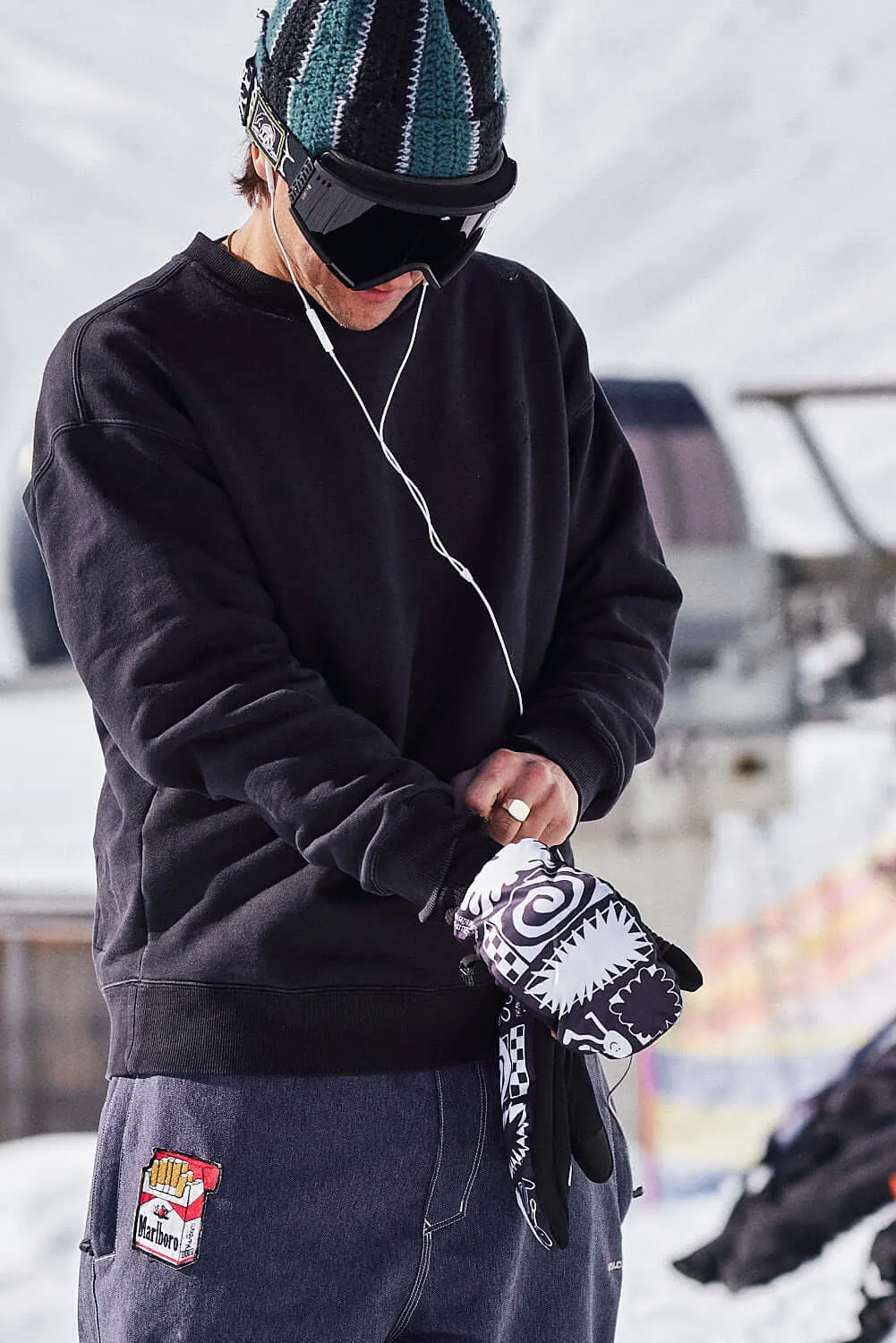 The KO Mitt x Glitterstudio Black