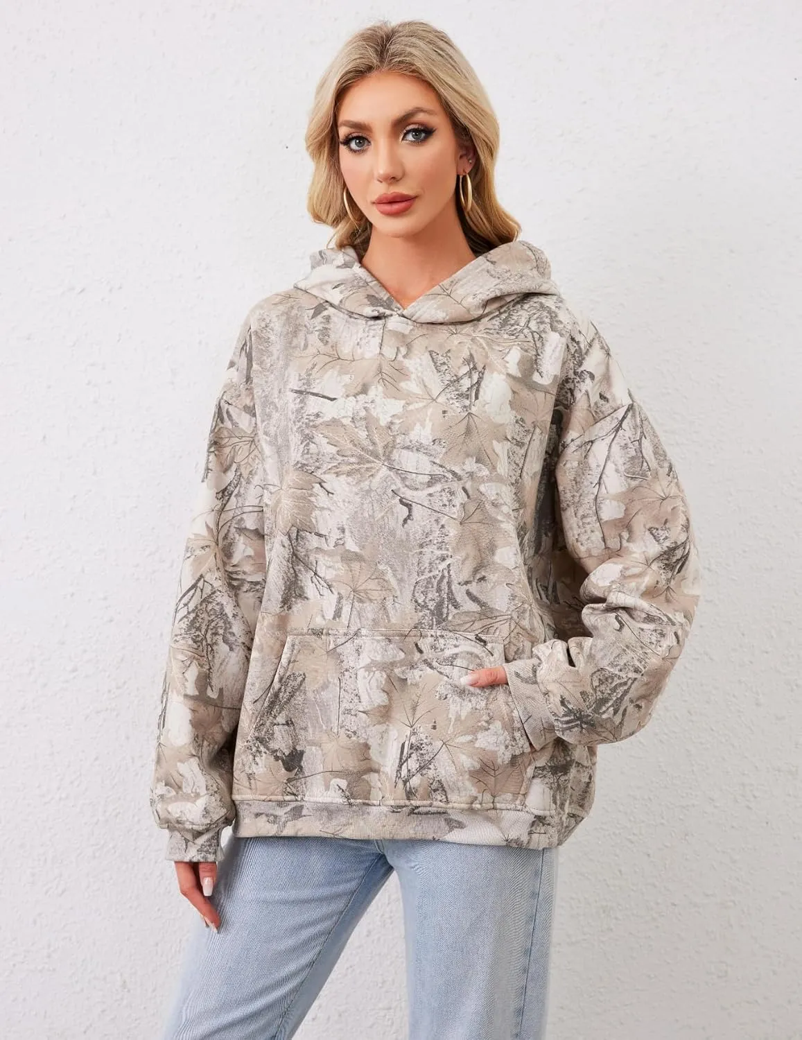 Women Camo Hoodies Oversized Maple Leaf Fleece Hooded Sweatshirt Long Sleeve Fall Trendy Pullover Hoodie with Pocket